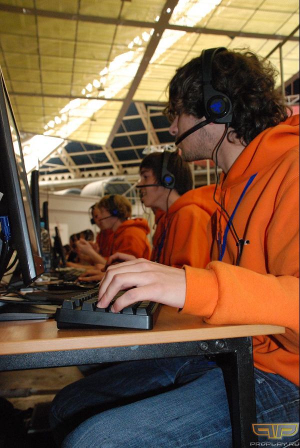 K1ck eSports � ����